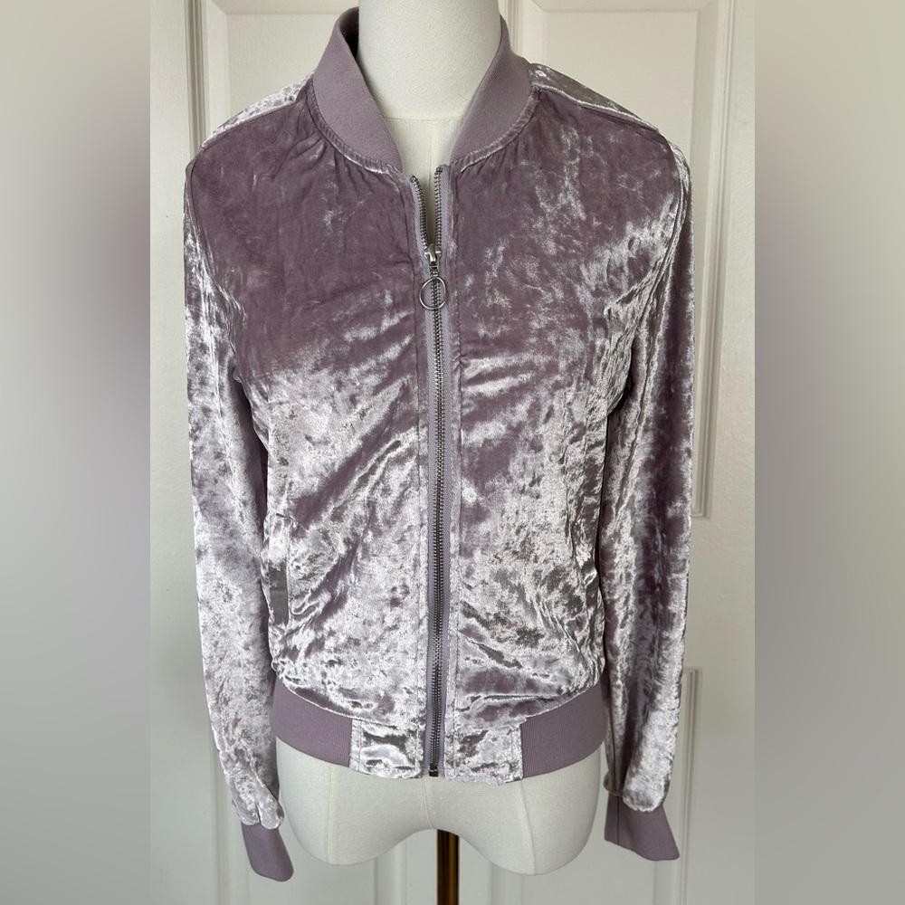 Charlotte Russe Crushed Velvet Jacket‎ Size Small NWT